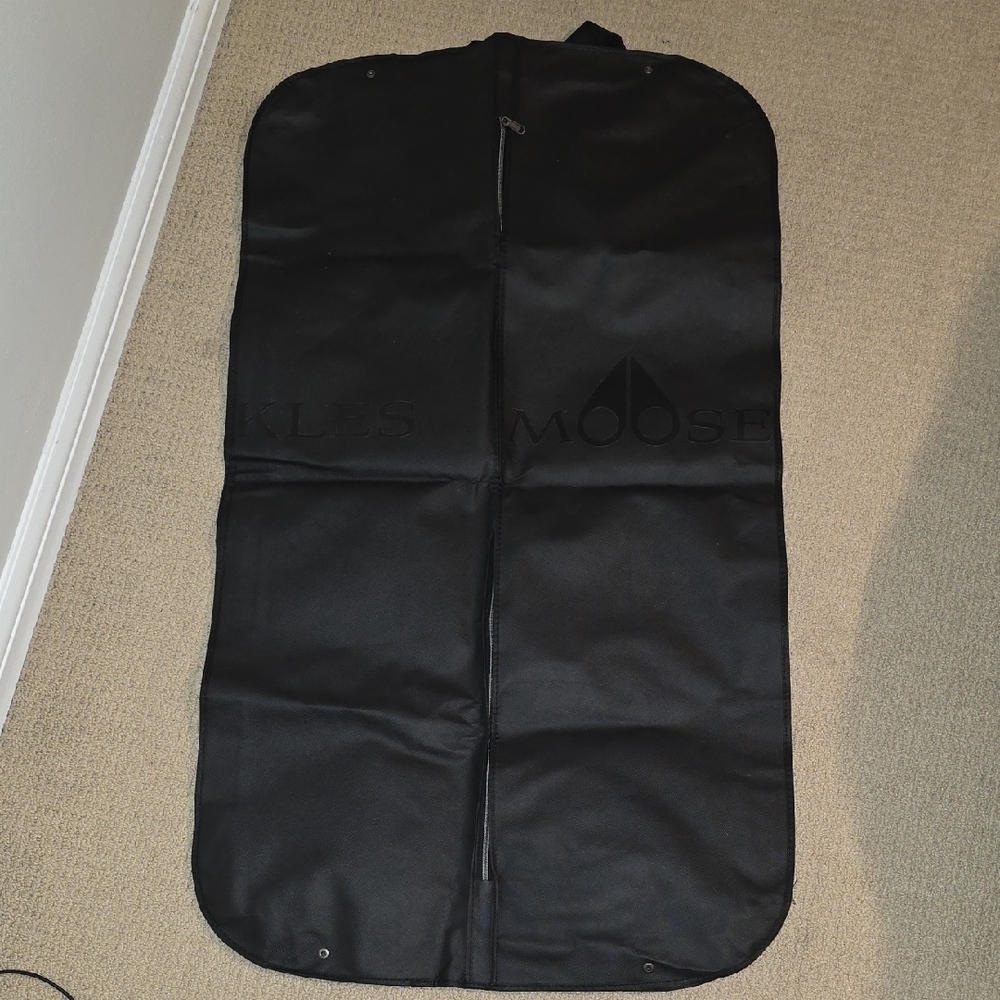Black Moose Knuckles Garment Bag